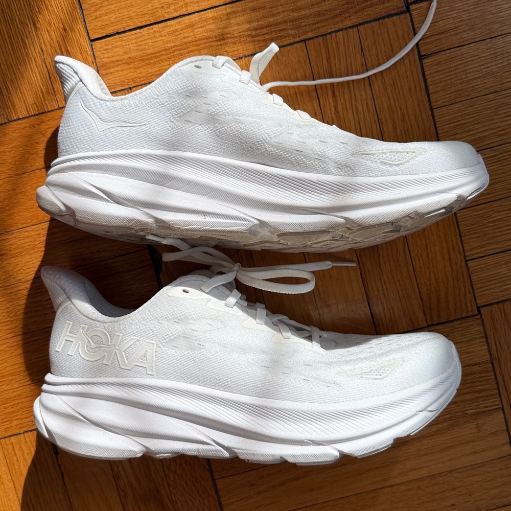 Hoka White Women's Performance Running Sneakers - Clifton 9 - Picture 3 of 6